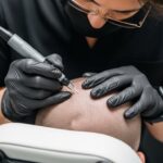 Artists Approach Scalp Micropigmentation Procedures